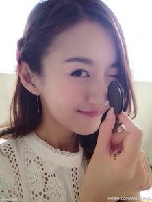 杨一柳照片,光影交织下的魅力瞬间